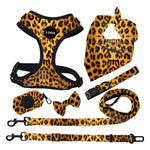 Customizable Pet Harnesses Set: harness、collar、leash、poop bag holder、bowtie、bandana